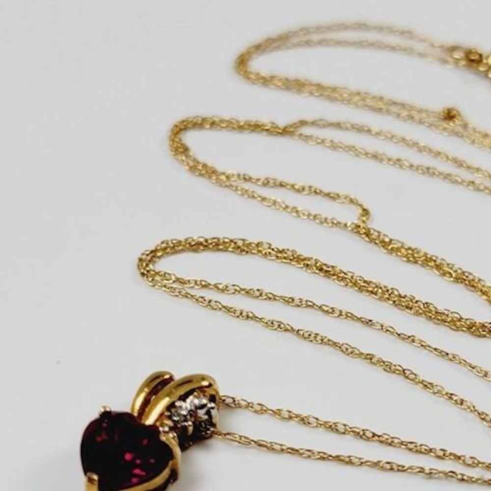 10k yellow gold, diamonds and pink sapphires jewelry set in heart box - Picture 10 of 16
